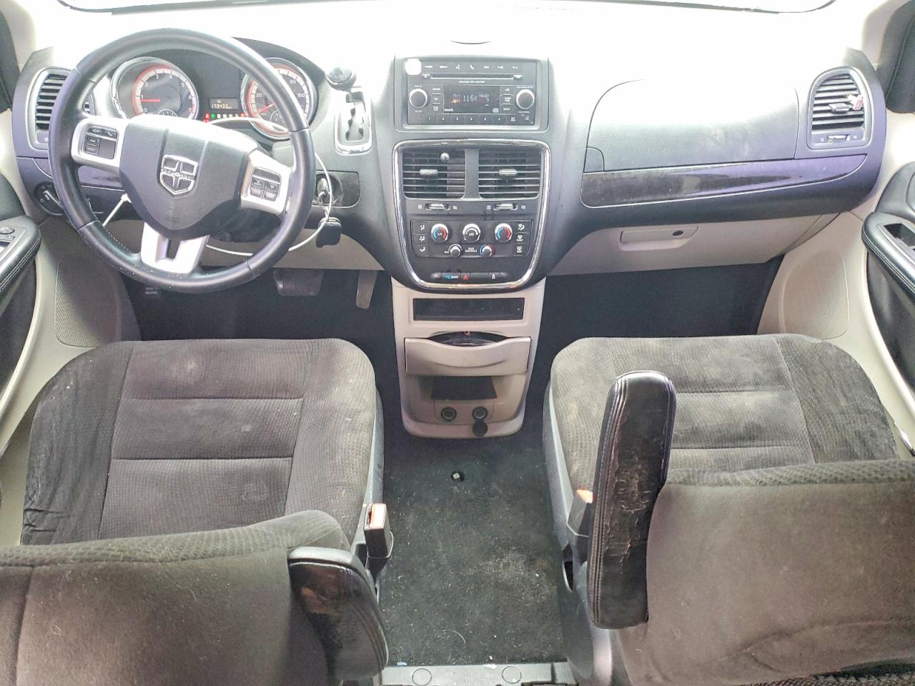 2015 DODGE GRAND CARAVAN SE photo 15
