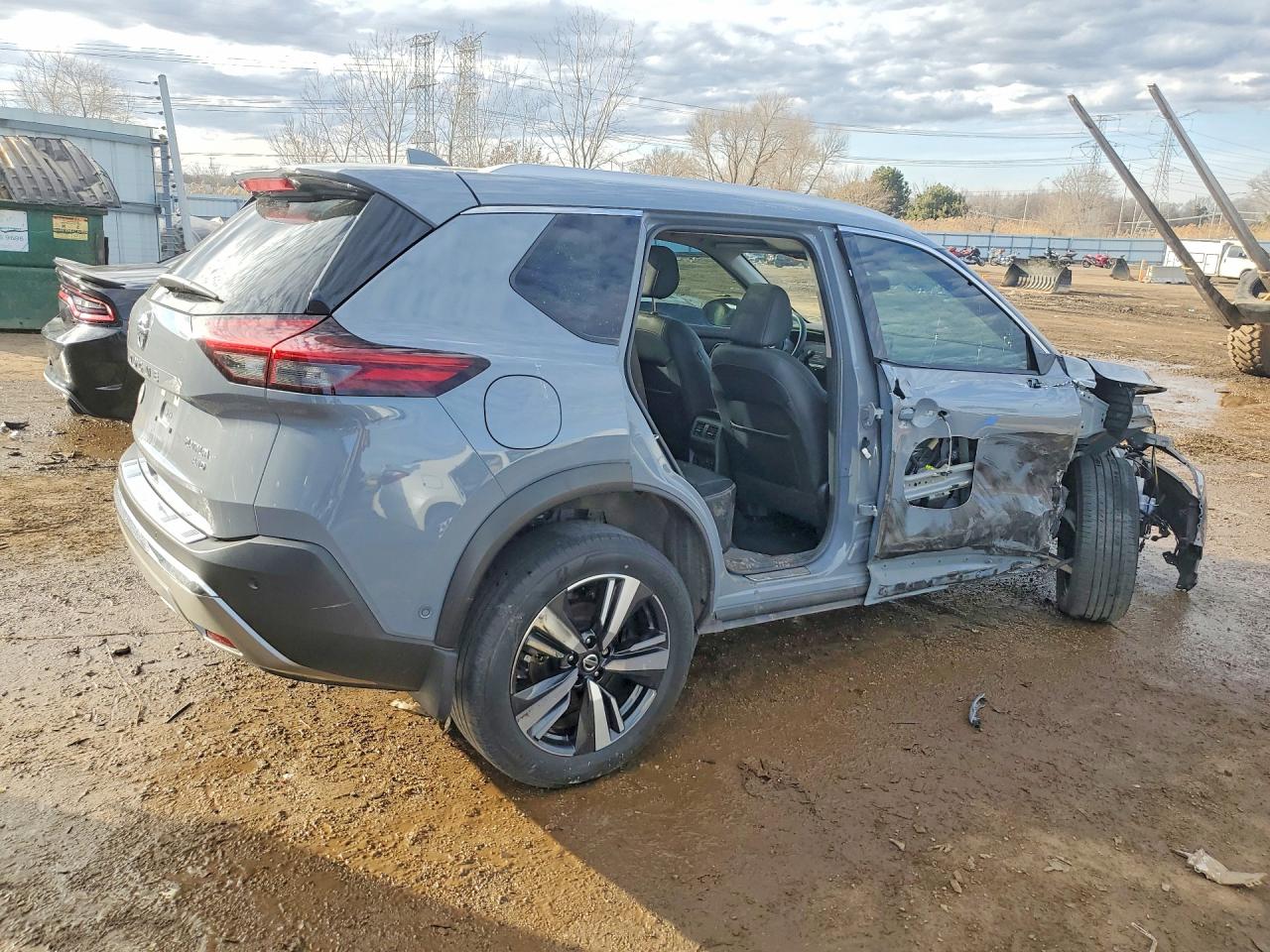 2021 NISSAN ROGUE PLATINUM photo 3