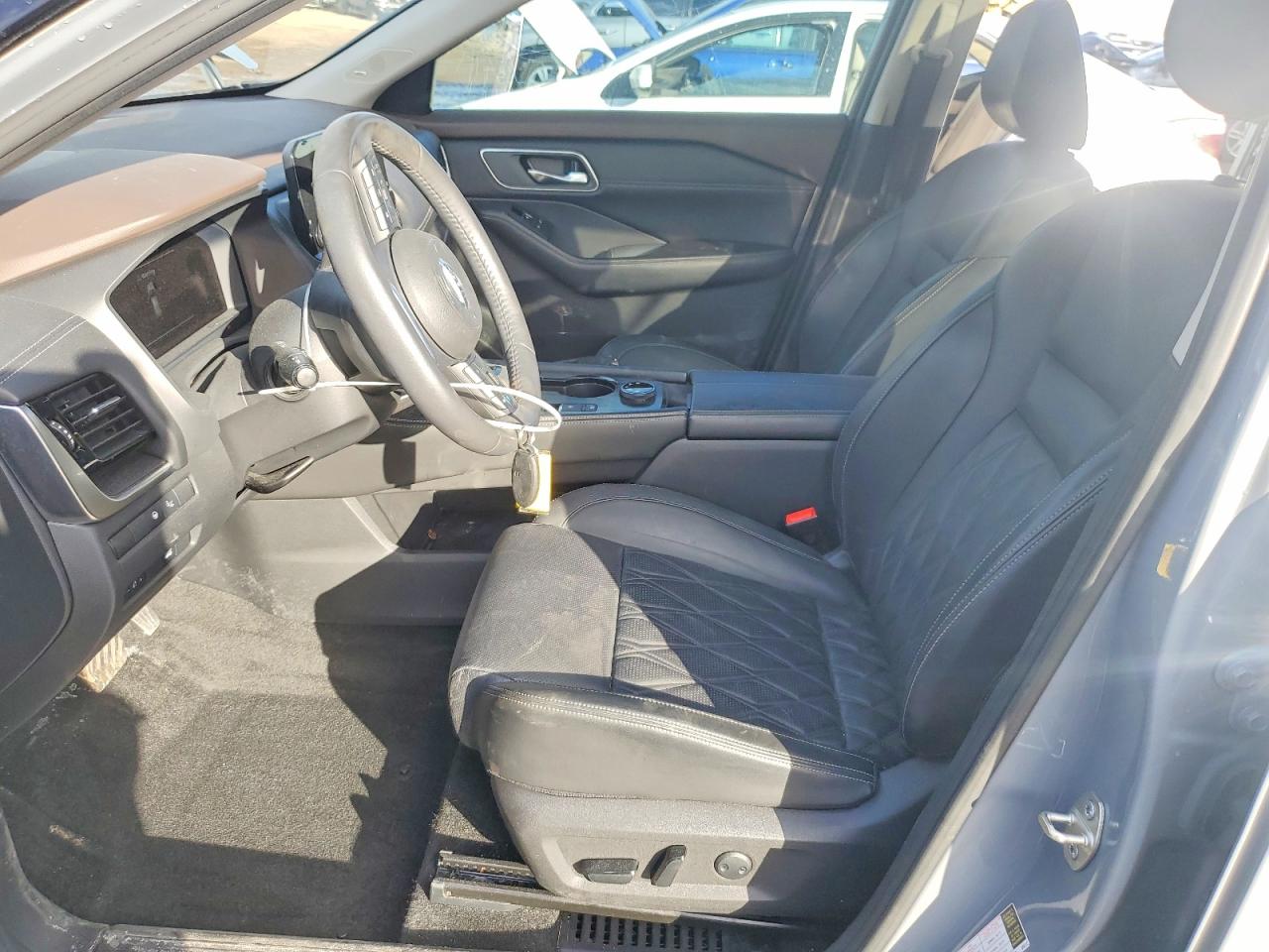 2021 NISSAN ROGUE PLATINUM photo 7