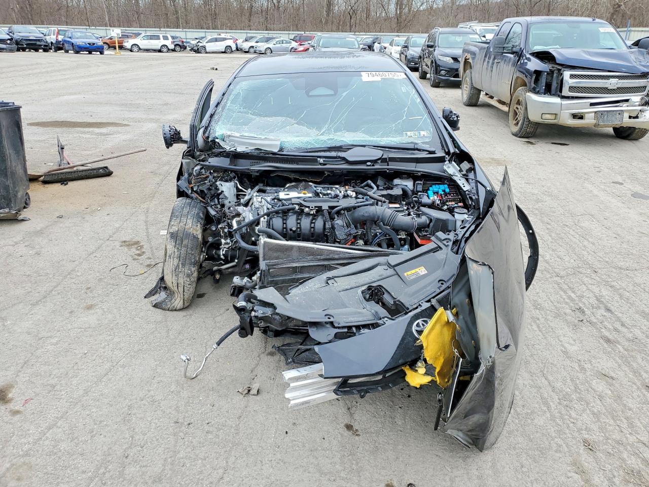 2025 TOYOTA PRIUS LE photo 9
