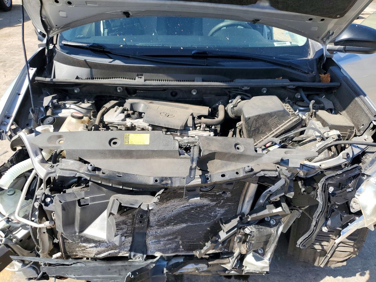 2014 TOYOTA RAV4 LE photo 23