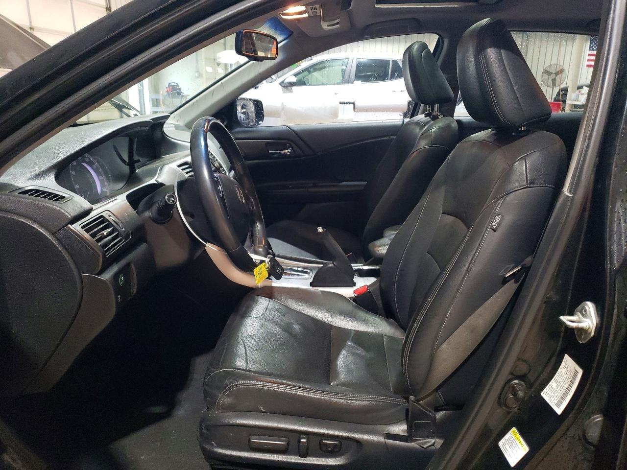 2013 HONDA ACCORD EXL photo 24