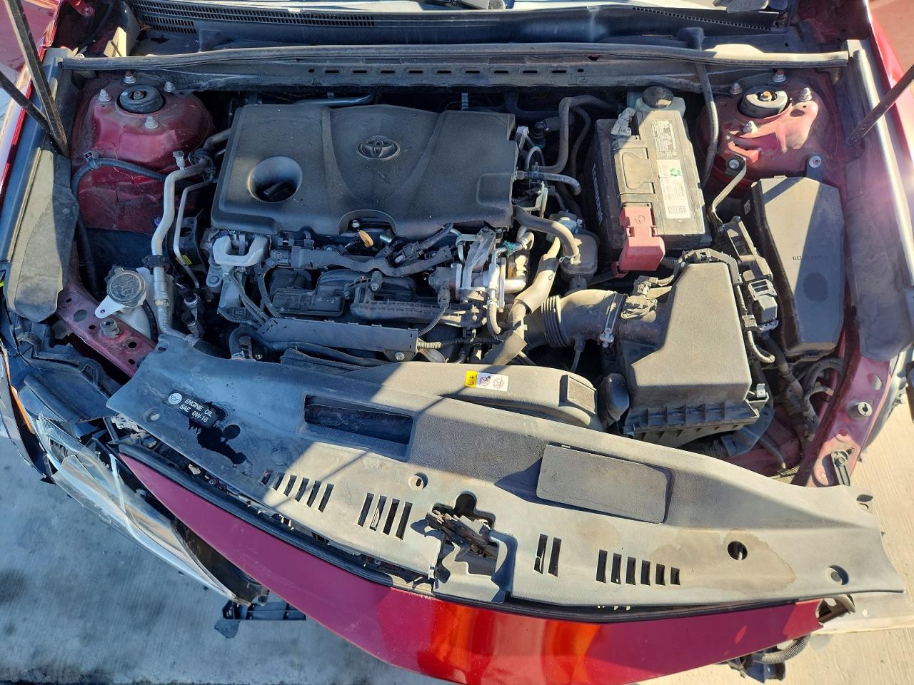 2018 TOYOTA CAMRY LE photo 11