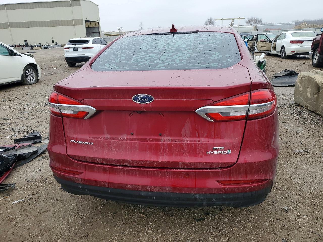 2019 FORD FUSION SE photo 6