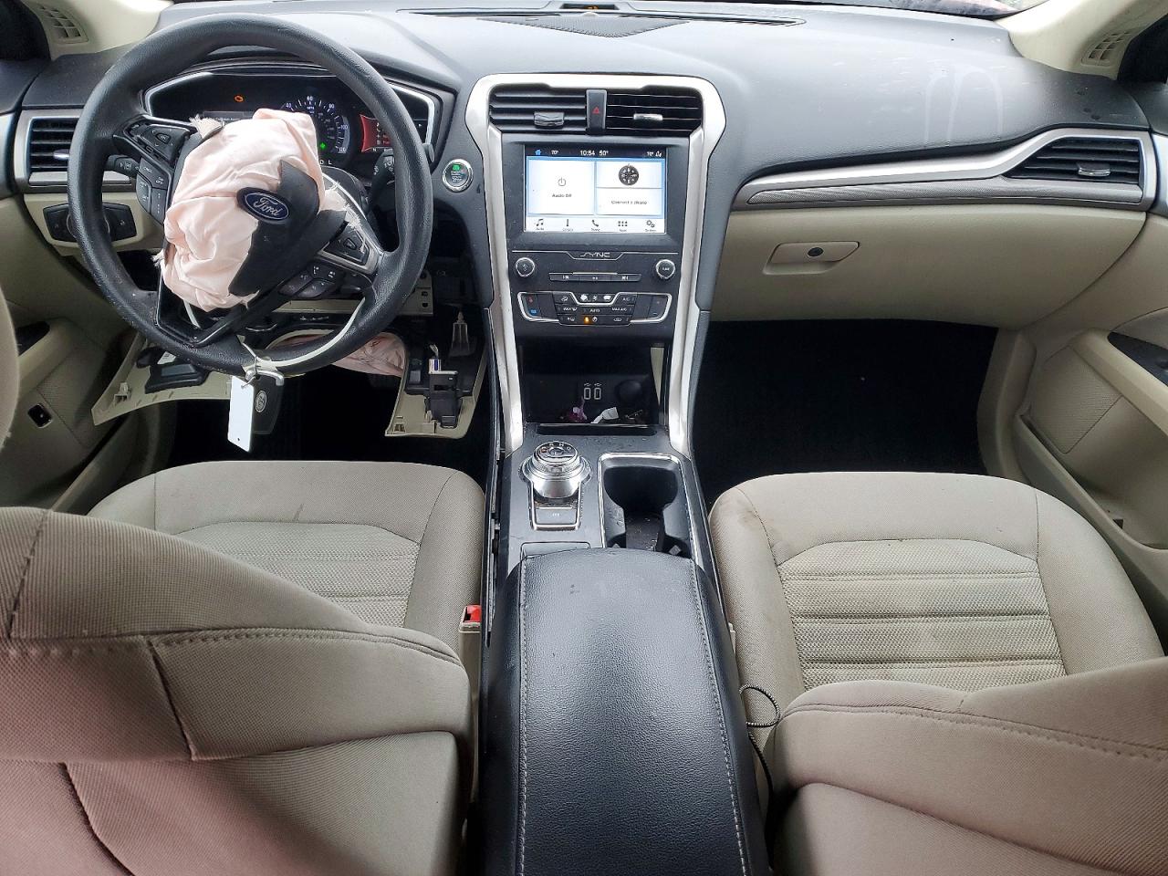 2019 FORD FUSION SE photo 8
