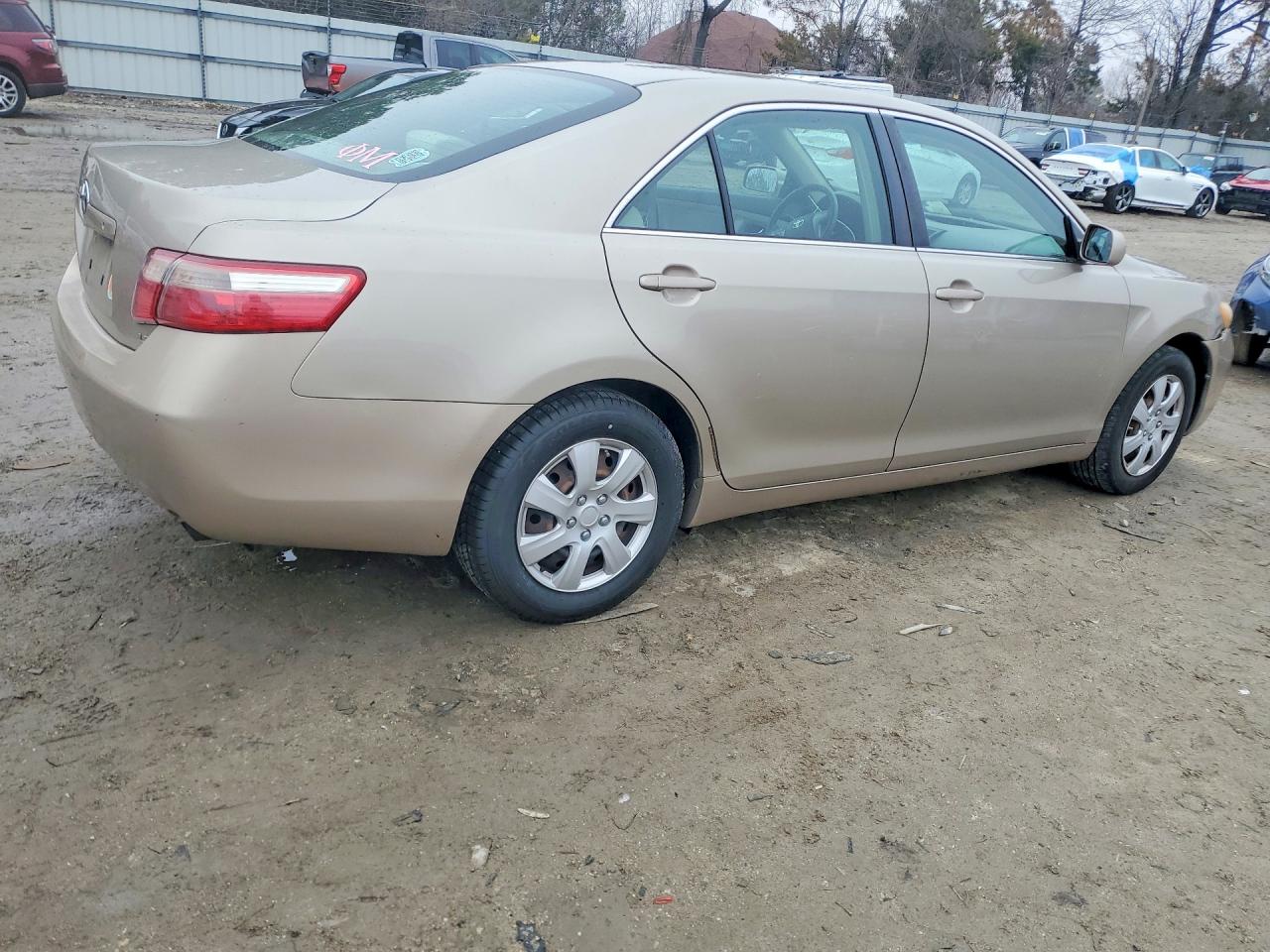 2007 TOYOTA CAMRY LE photo 3