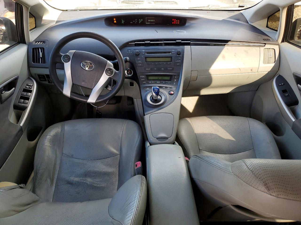 2010 TOYOTA PRIUS II photo 8