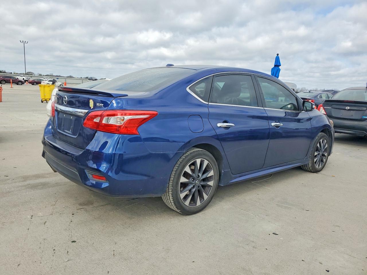 2016 NISSAN SENTRA SR photo 3