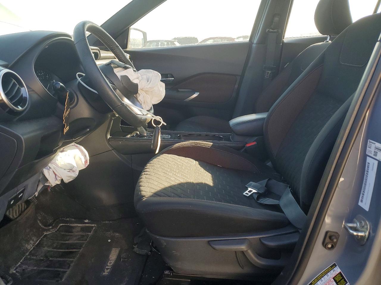 2022 NISSAN KICKS SR photo 13