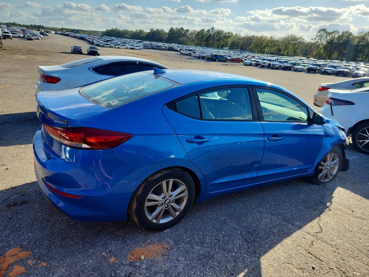2017 HYUNDAI ELANTRA SE photo 7