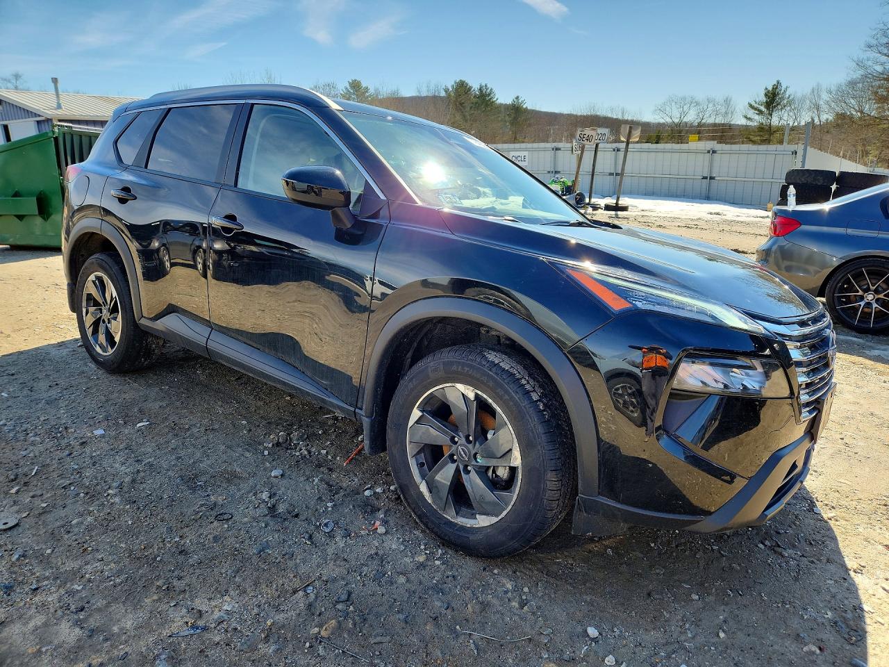 2024 NISSAN ROGUE SV photo 4