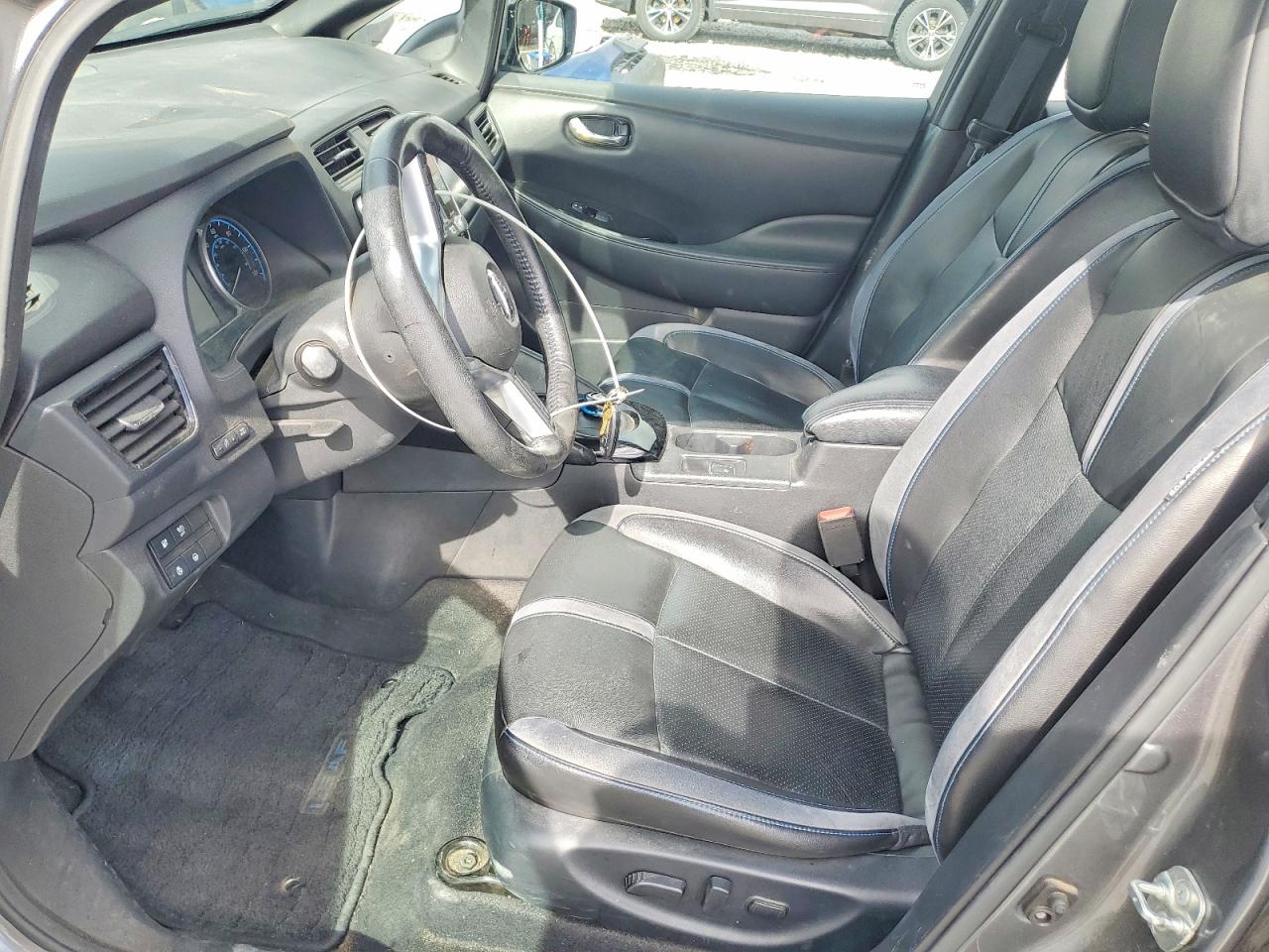 2020 NISSAN LEAF SL PLUS photo 7