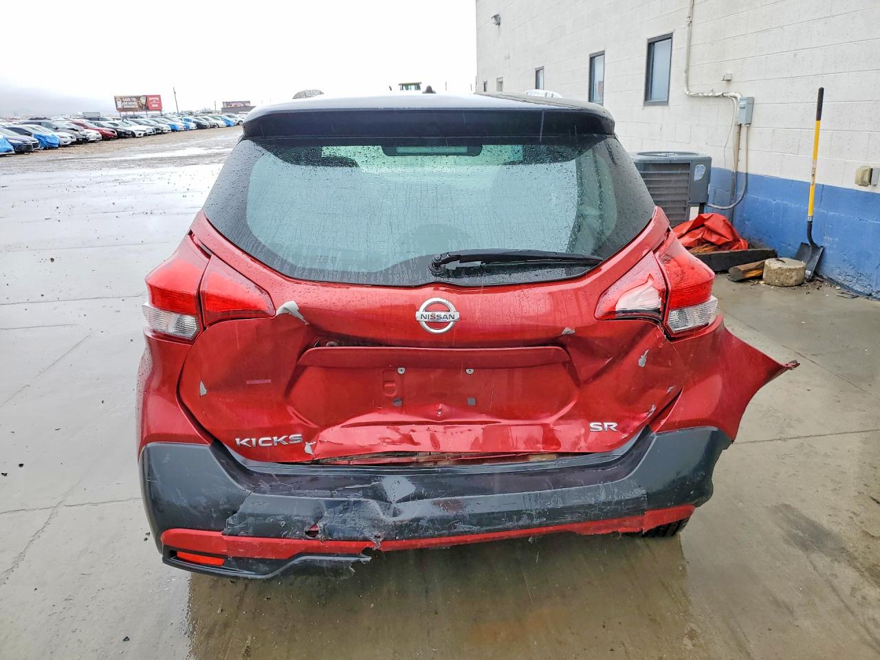 2018 NISSAN KICKS SR photo 11