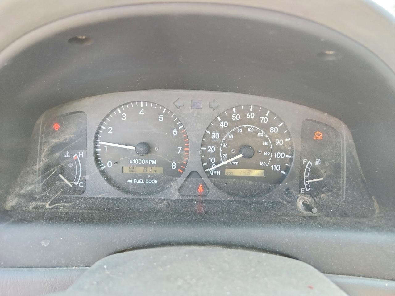 2001 TOYOTA COROLLA LE photo 9