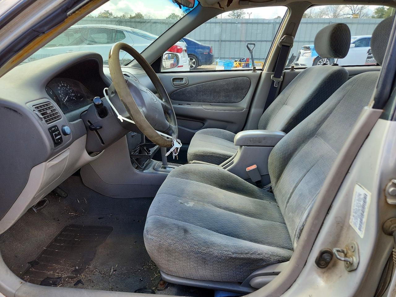 2001 TOYOTA COROLLA LE photo 7