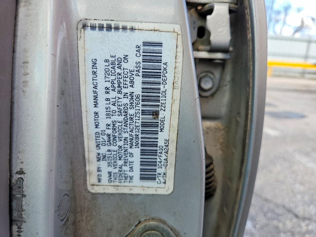 2001 TOYOTA COROLLA LE photo 12