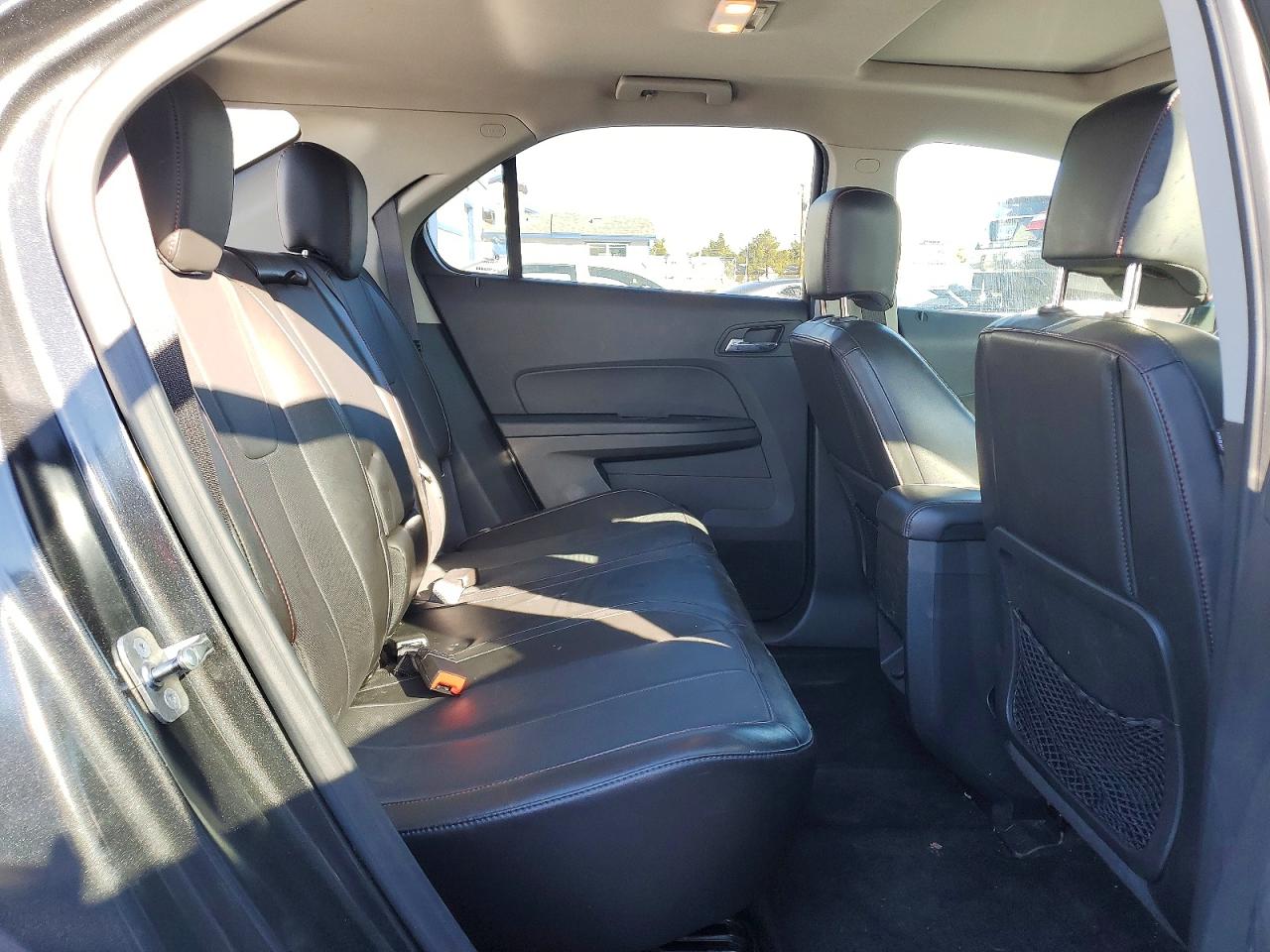 2017 CHEVROLET EQUINOX PREMIER photo 19