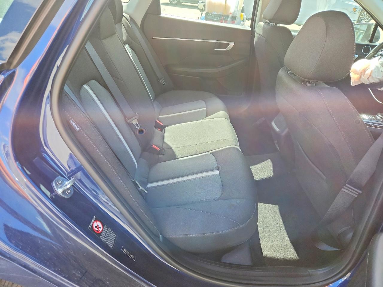 2020 HYUNDAI SONATA SE photo 19