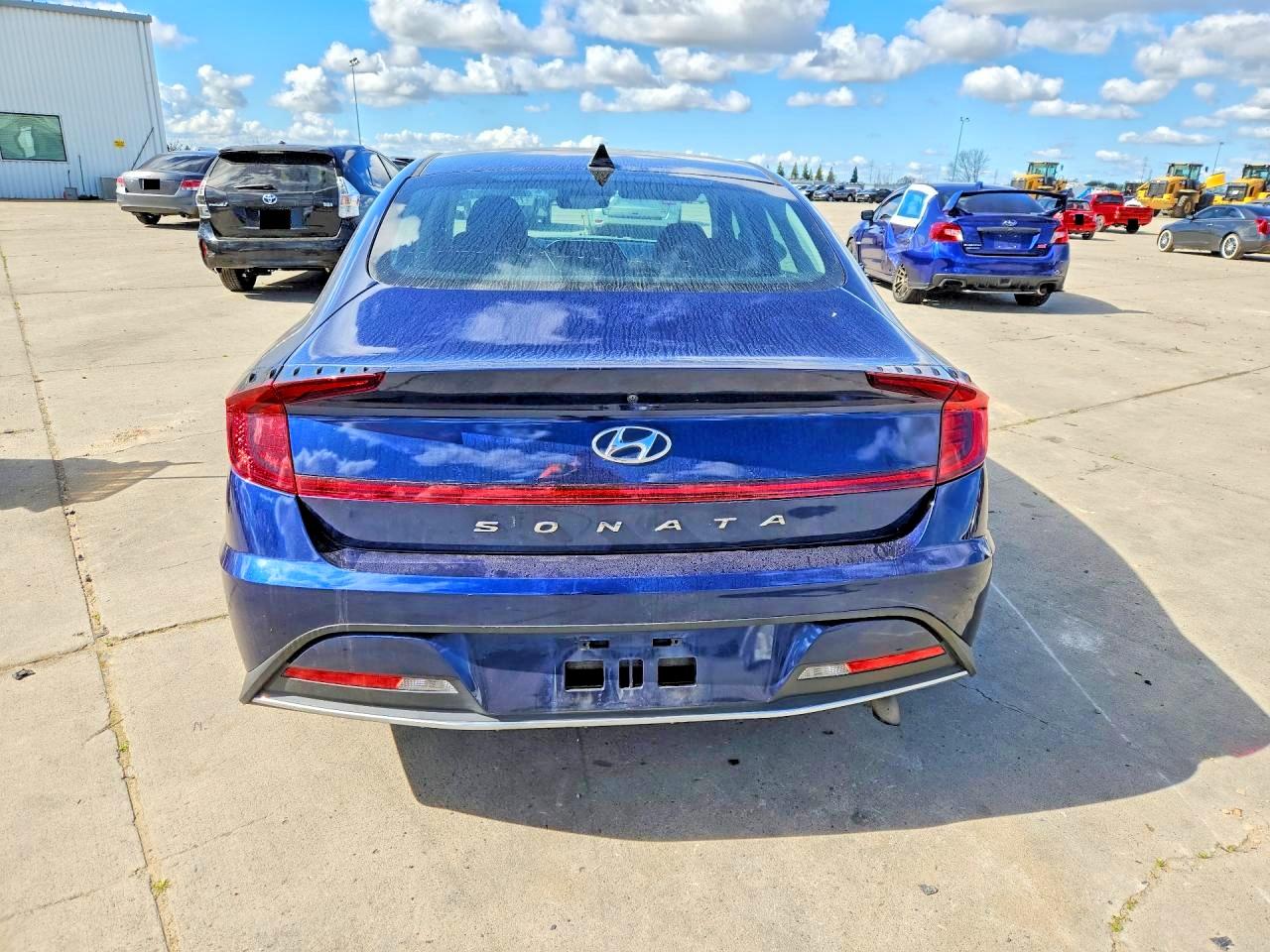 2020 HYUNDAI SONATA SE photo 11