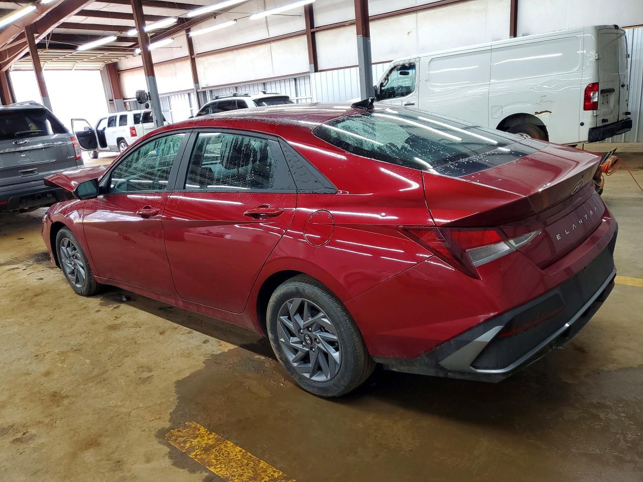 2024 HYUNDAI ELANTRA SEL photo 3