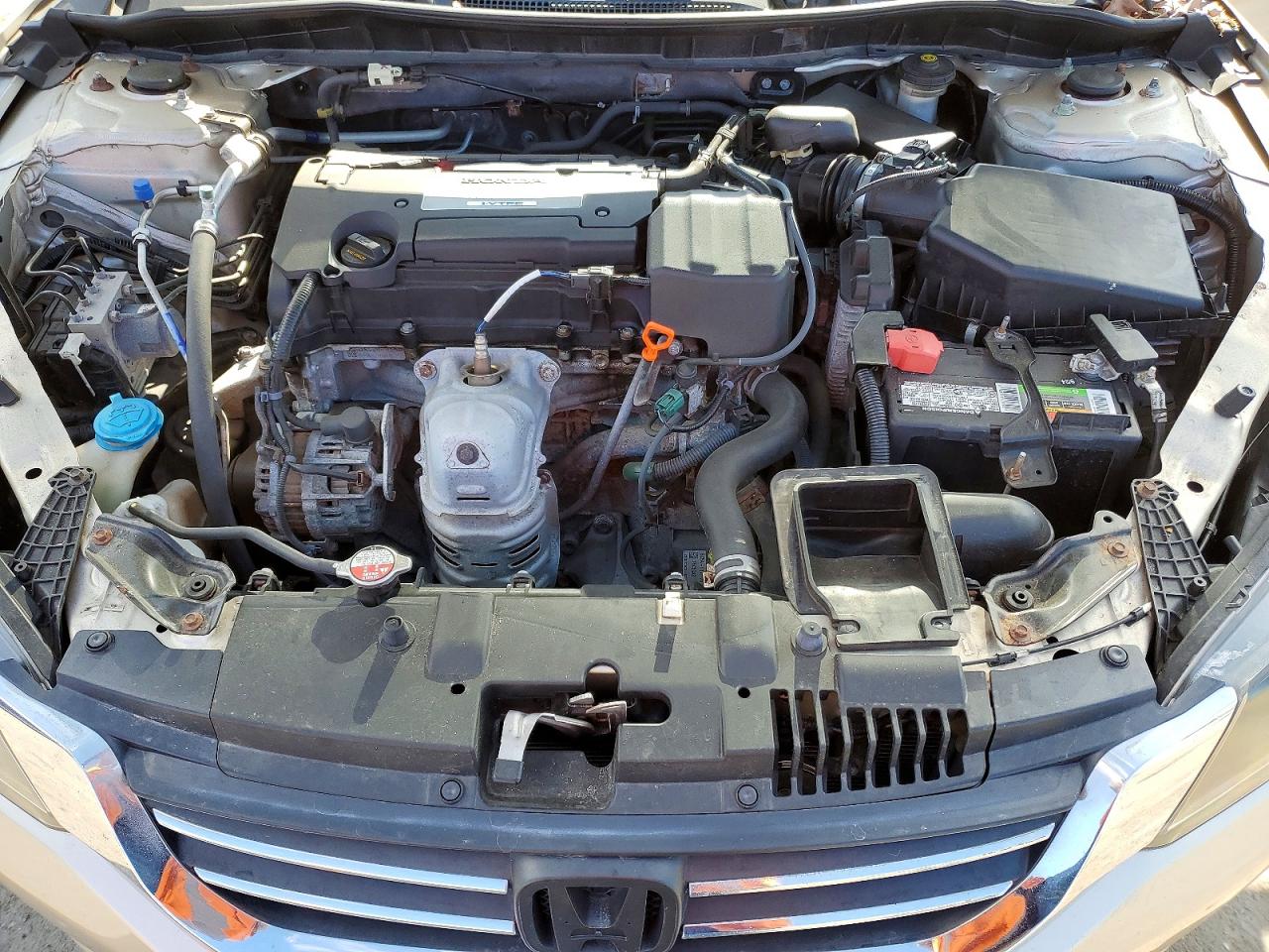 2015 HONDA ACCORD LX photo 31