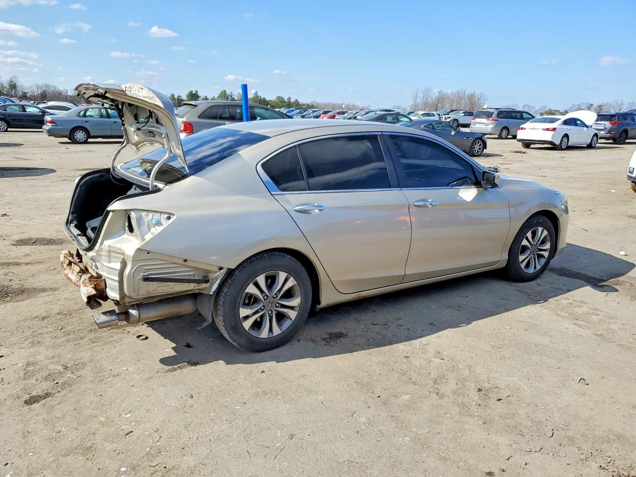 2015 HONDA ACCORD LX photo 7
