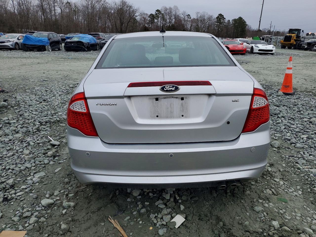2011 FORD FUSION SE photo 11