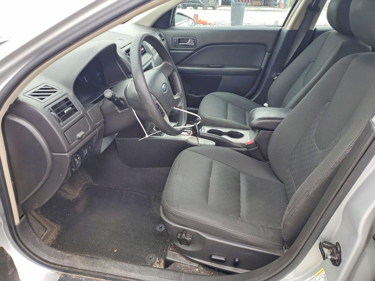 2011 FORD FUSION SE photo 13