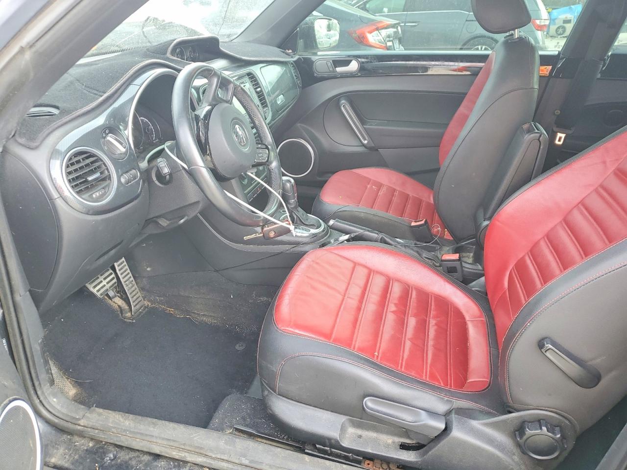 2013 VOLKSWAGEN BEETLE TURBO photo 13