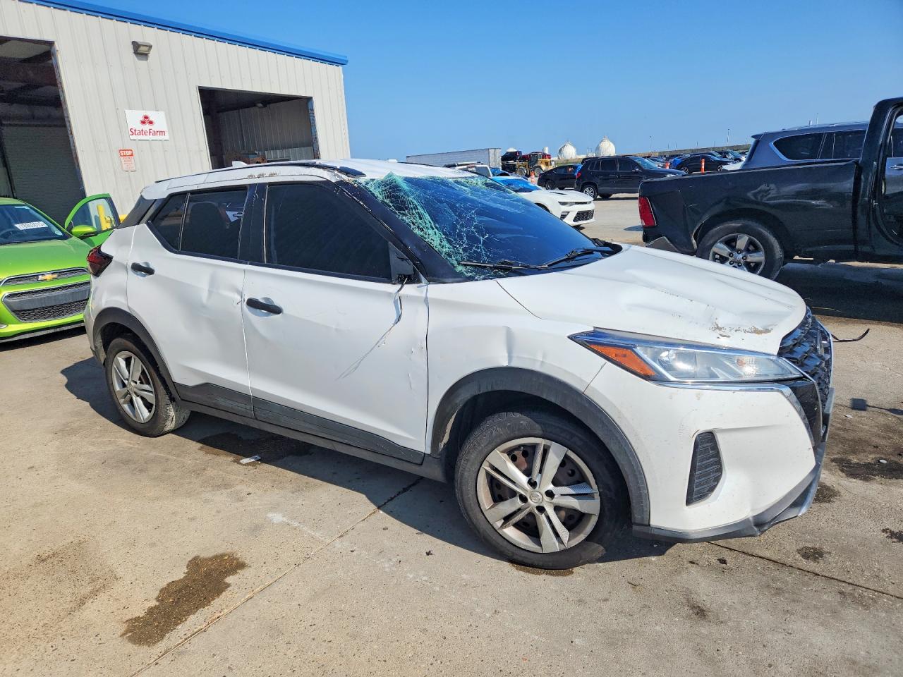 2021 NISSAN KICKS S photo 7
