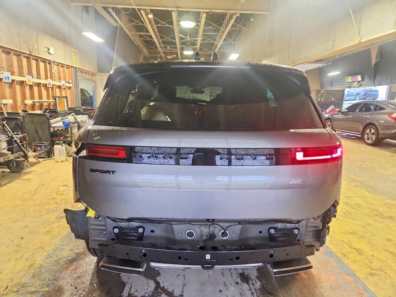 2025 LAND ROVER RANGE ROVER SPORT DYNAMIC SE photo 6