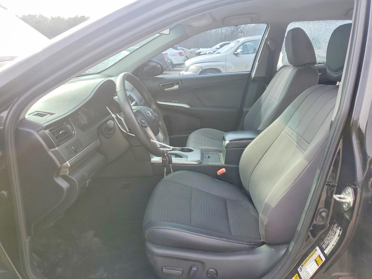 2013 TOYOTA CAMRY photo 19