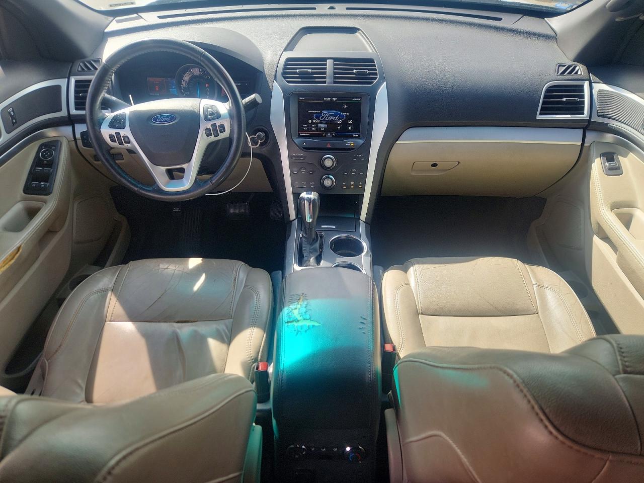 2011 FORD EXPLORER XLT photo 8