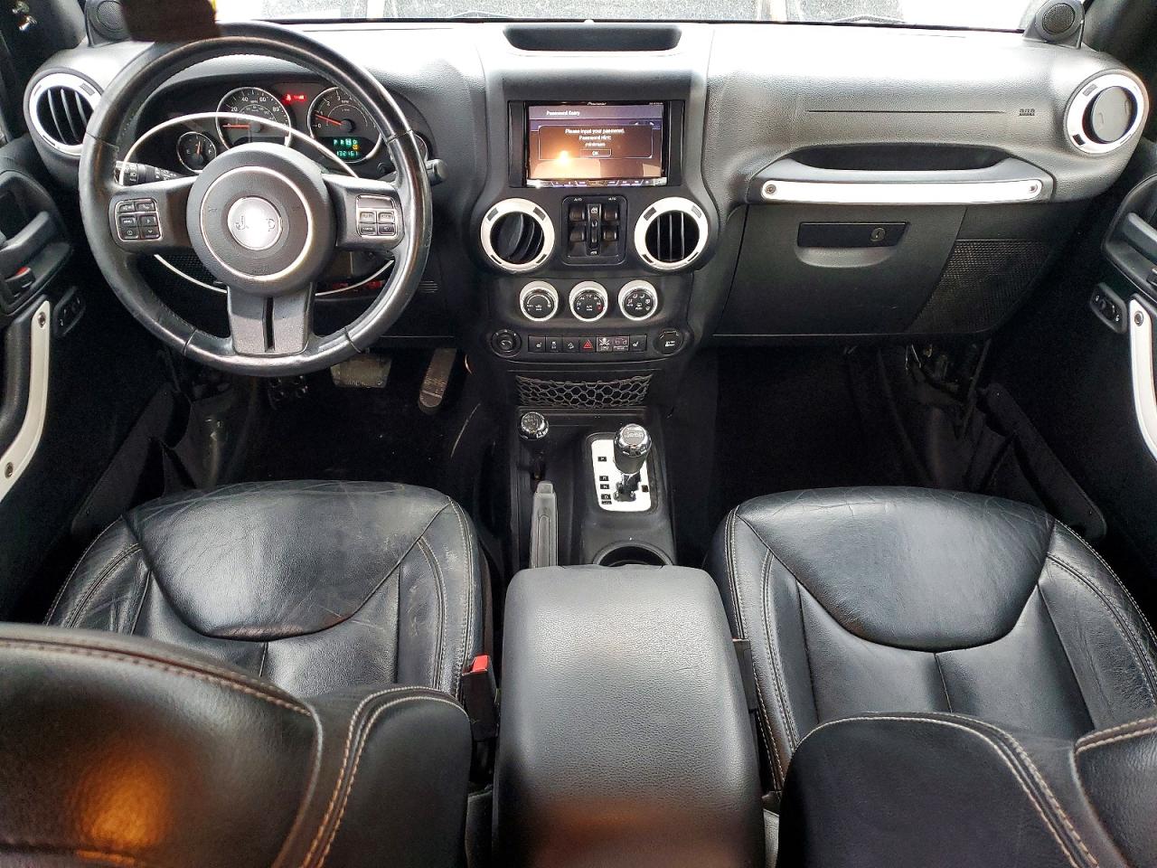 2013 JEEP WRANGLER photo 22