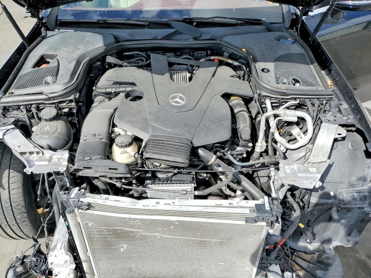 2018 MERCEDES-BENZ E 400 photo 11