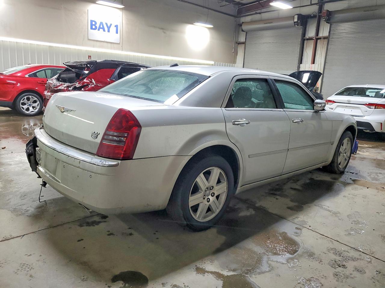 2005 CHRYSLER 300C photo 5