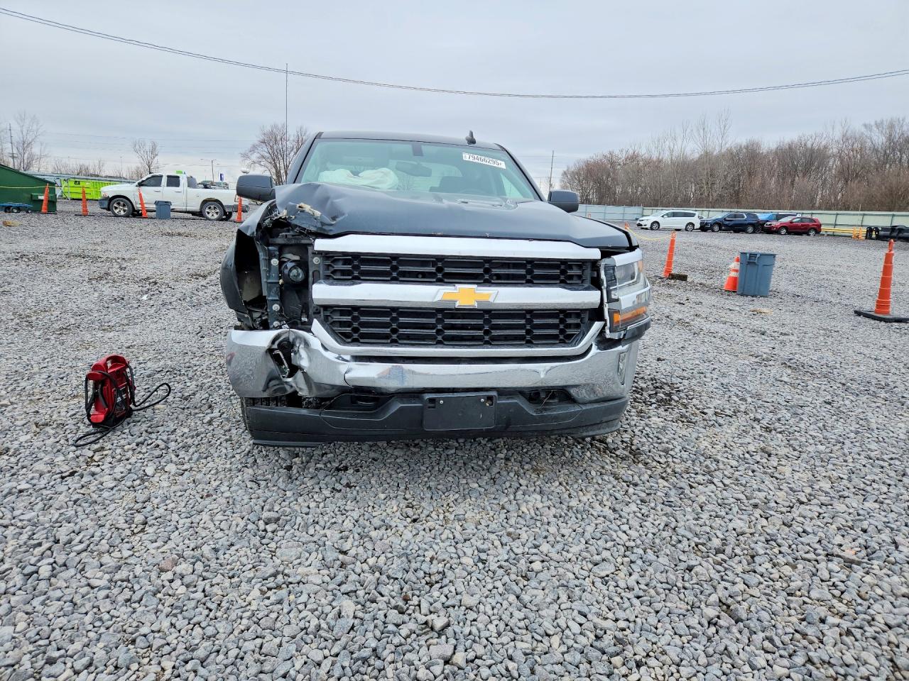 2017 CHEVROLET SILVERADO K1500 LT photo 9