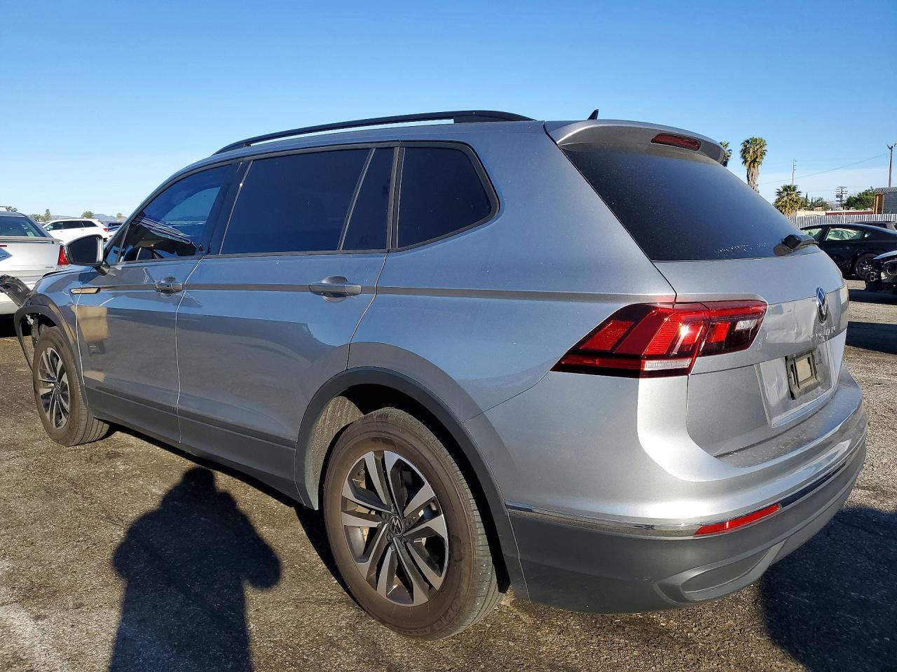 2024 VOLKSWAGEN TIGUAN S photo 4