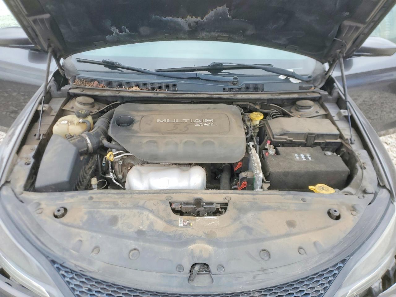 2015 CHRYSLER 200 S photo 20