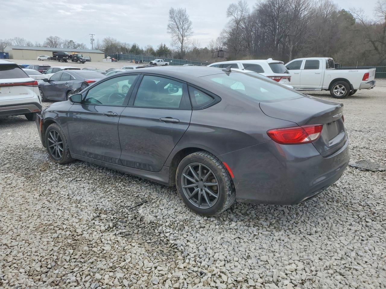2015 CHRYSLER 200 S photo 3