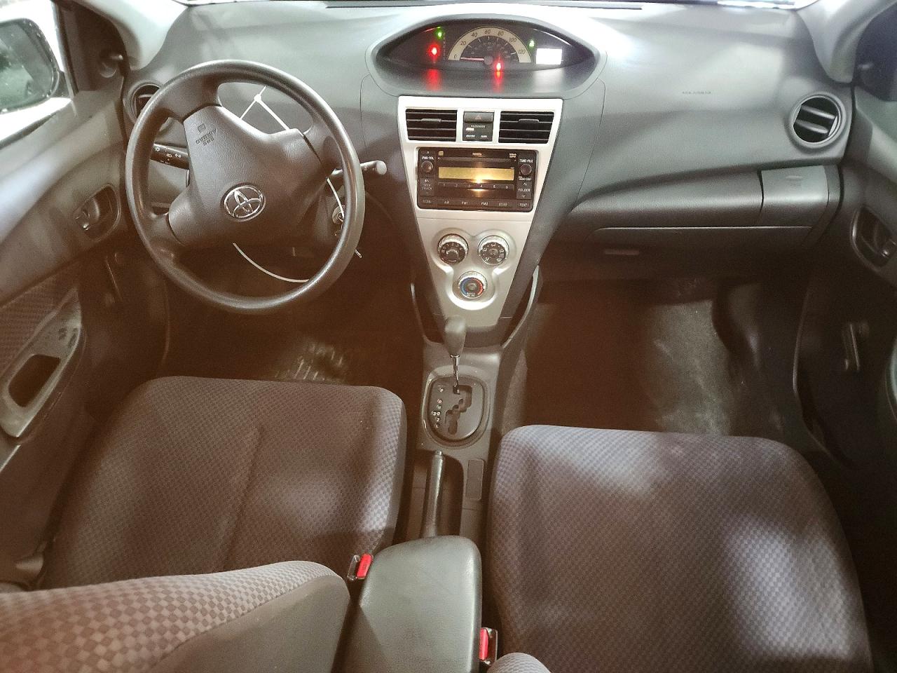 2007 TOYOTA YARIS BASE photo 8