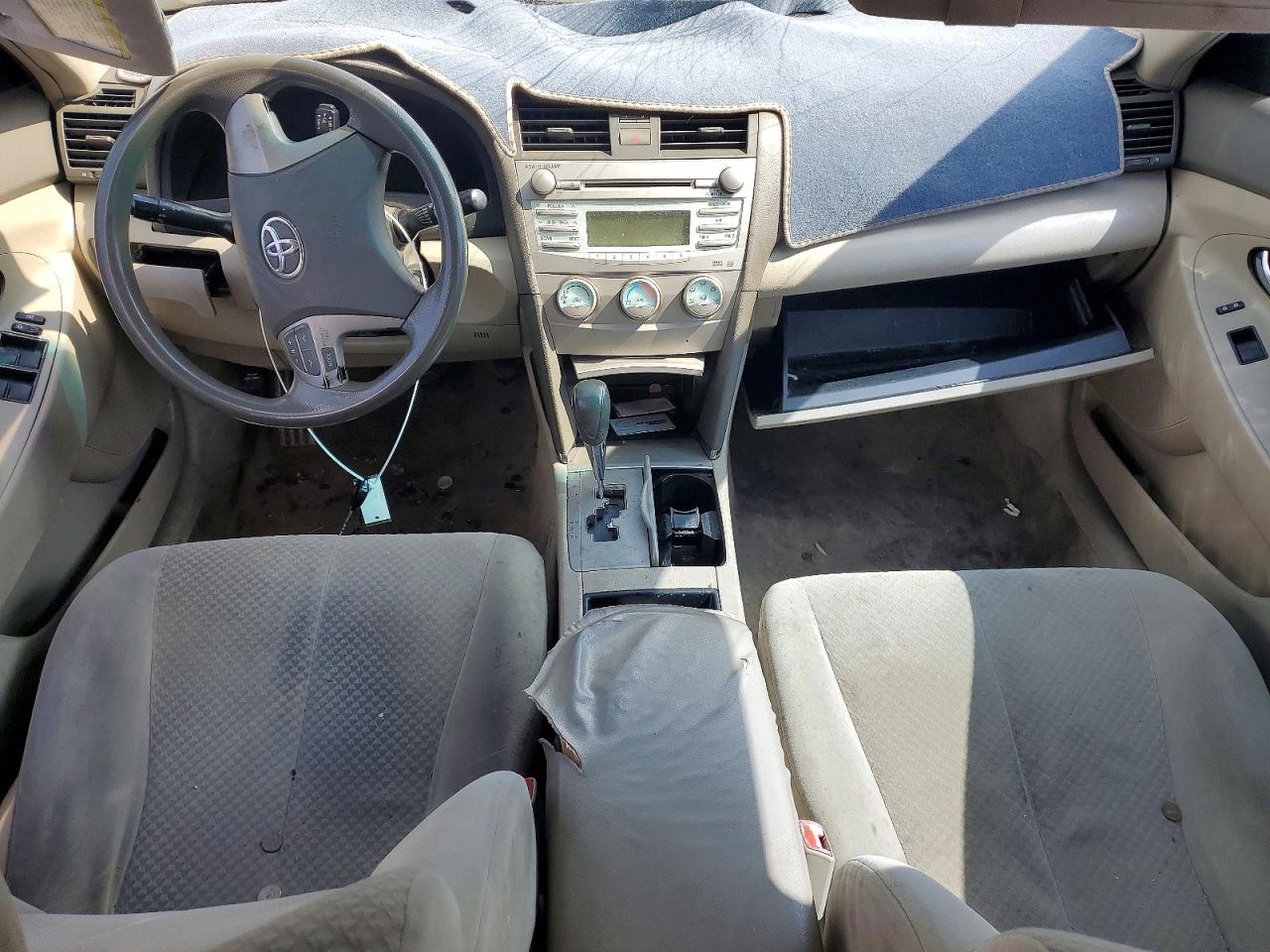 2009 TOYOTA CAMRY LE photo 8