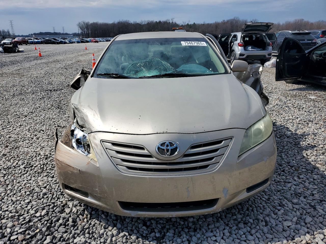 2009 TOYOTA CAMRY LE photo 5