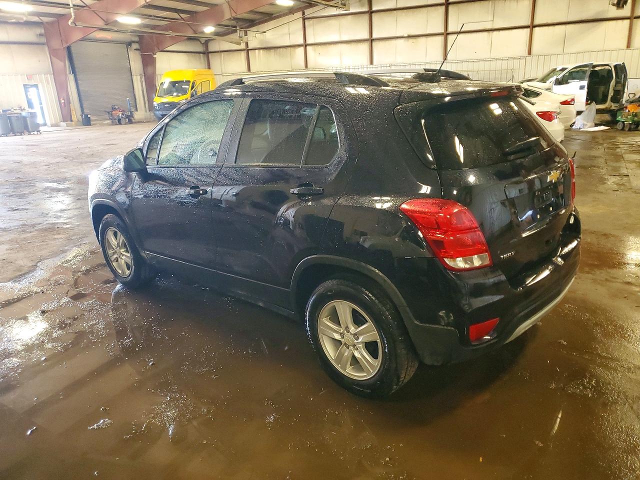 2021 CHEVROLET TRAX 1LT photo 3
