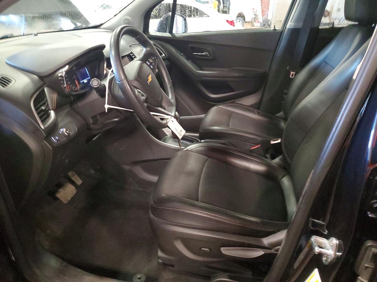 2021 CHEVROLET TRAX 1LT photo 13