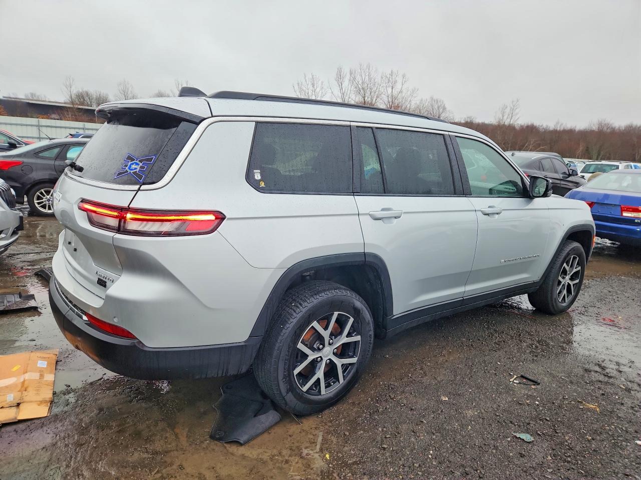 2024 JEEP GRAND CHEROKEE L LIMITED photo 7
