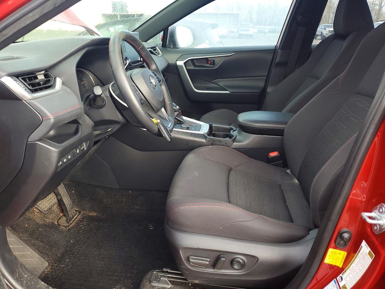 2021 TOYOTA RAV4 PRIME SE photo 7