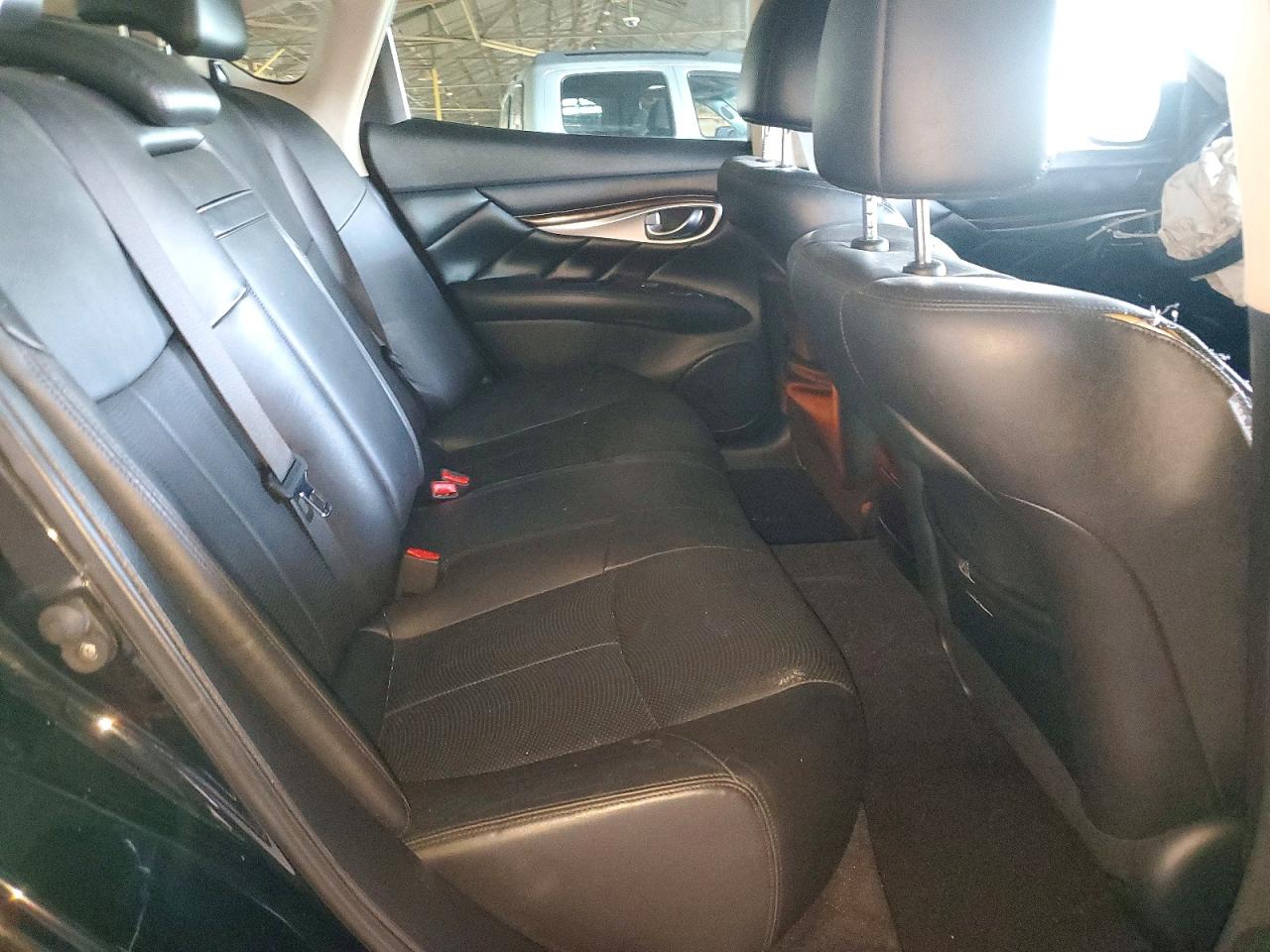 2012 INFINITI M37 BASE photo 19