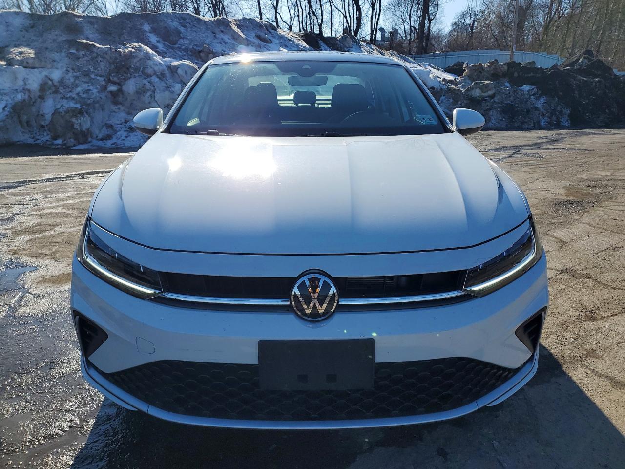 2025 VOLKSWAGEN JETTA SE photo 13
