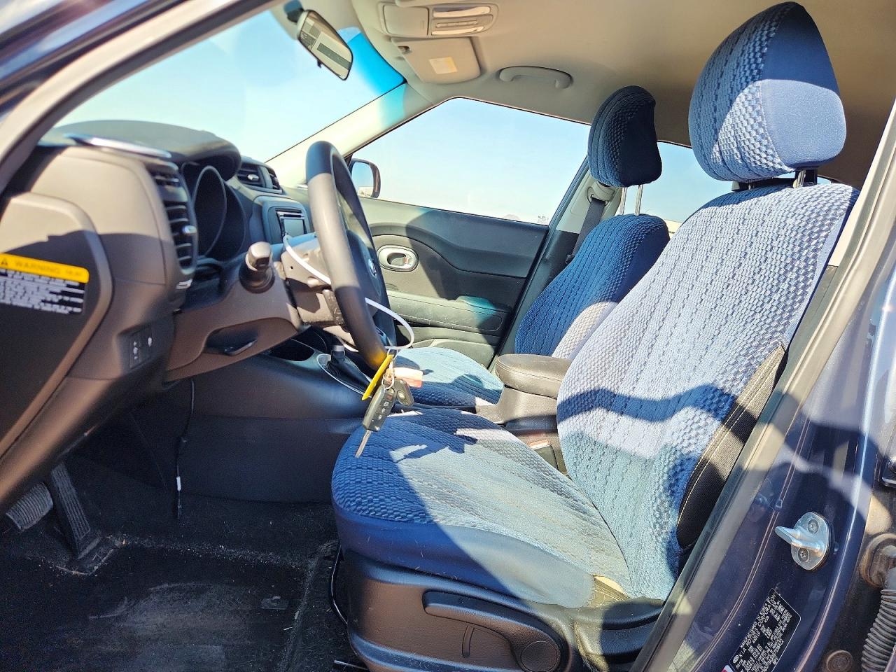 2016 KIA SOUL + photo 7